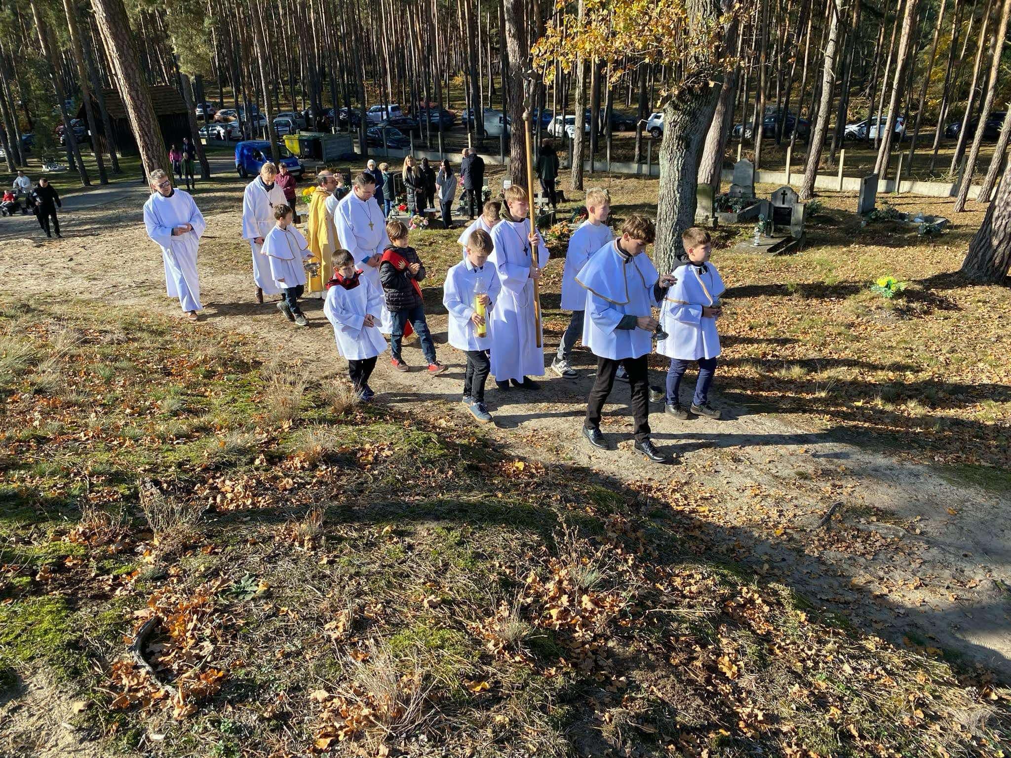 Uroczystość Wszystkich Świętych 2024